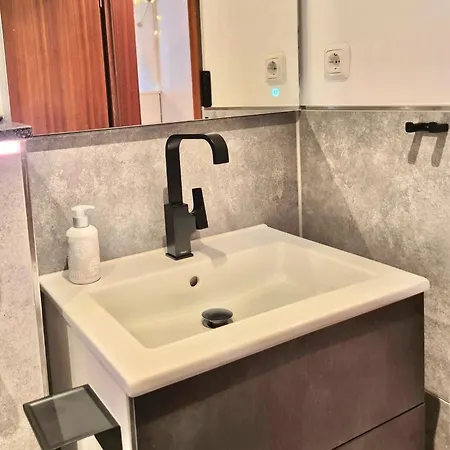 Apartment Titania 3 *